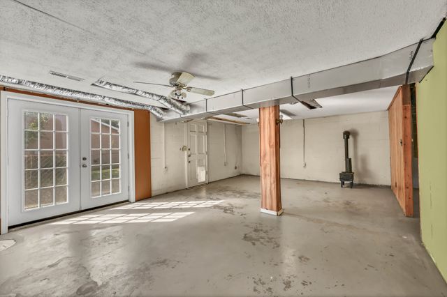 443 Appleton Dr, Clarksville, TN 37042