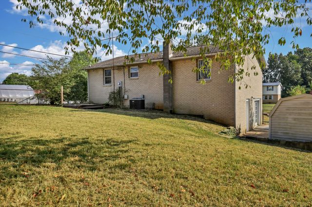 443 Appleton Dr, Clarksville, TN 37042