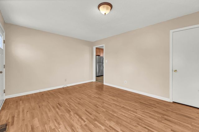 443 Appleton Dr, Clarksville, TN 37042