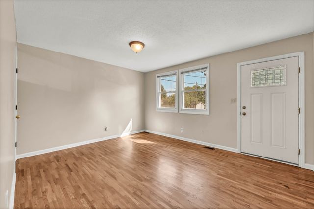 443 Appleton Dr, Clarksville, TN 37042