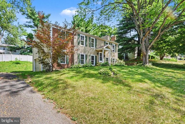 3612 KENT DR, Mechanicsburg, PA 17050