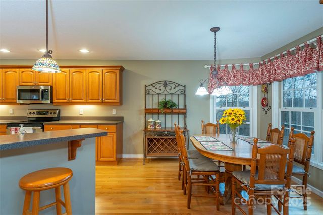 128 Sullivan Lane, Lake Lure, NC 28746