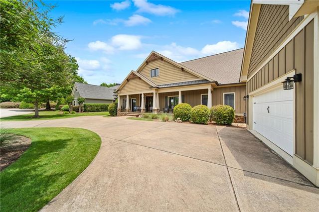 65 Cottage Lane, Toccoa, GA 30577
