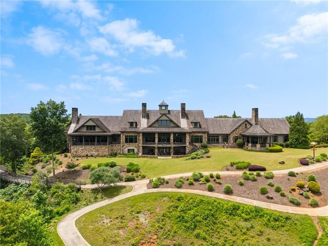 65 Cottage Lane, Toccoa, GA 30577