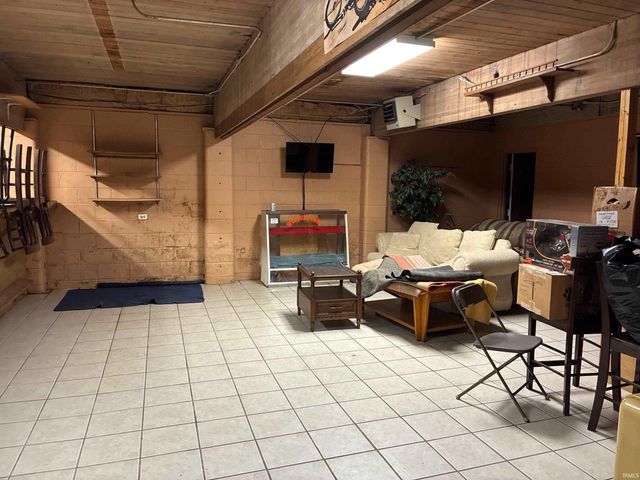 54193 Quince Road, South Bend, IN 46628