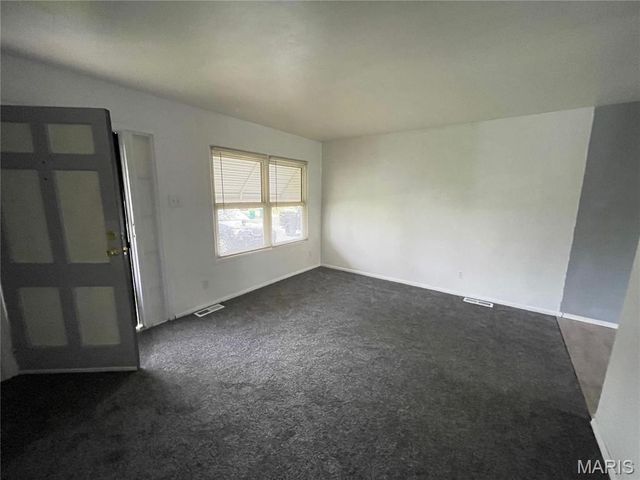 1335 Cabrillo Drive, St Louis, MO 63138