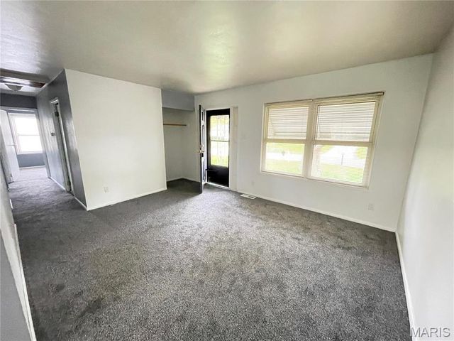 1335 Cabrillo Drive, St Louis, MO 63138