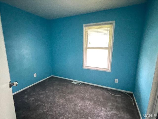 1335 Cabrillo Drive, St Louis, MO 63138