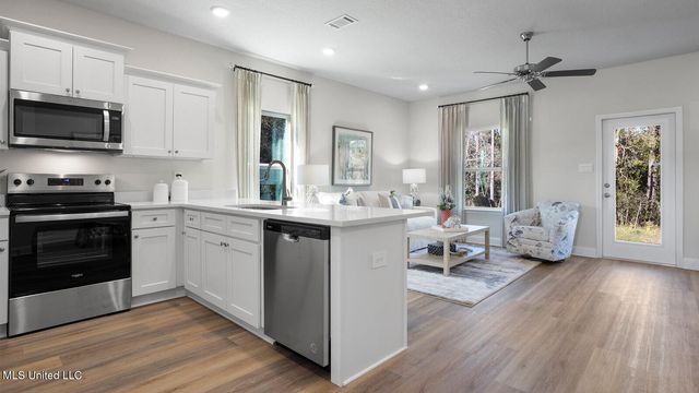 113 Harper Grove Circle, 18, Ocean Springs, MS 39564