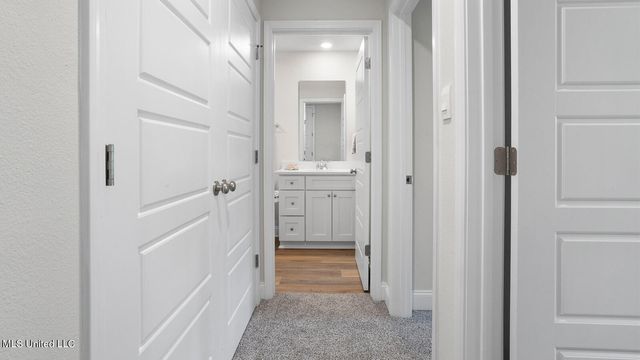 113 Harper Grove Circle, 18, Ocean Springs, MS 39564
