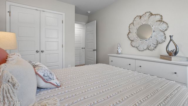 113 Harper Grove Circle, 18, Ocean Springs, MS 39564