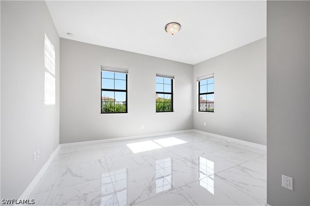 16374 Viansa WAY 301, Naples, FL 34110