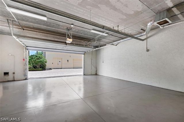16374 Viansa WAY 301, Naples, FL 34110