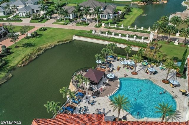 16374 Viansa WAY 301, Naples, FL 34110