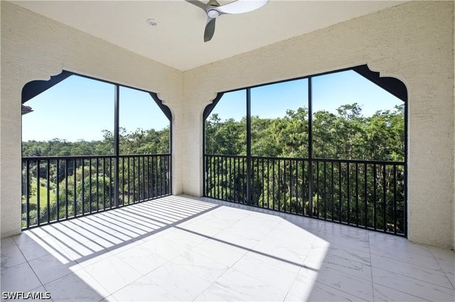 16374 Viansa WAY 301, Naples, FL 34110