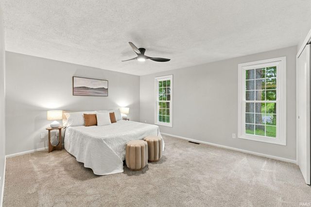 11207 Illinois Rd, Fort Wayne, IN 46814