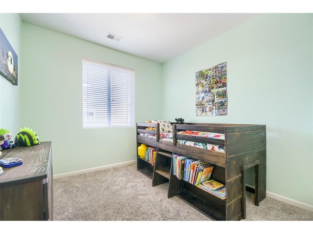 230 S Langdale Ct, Aurora, CO 80018