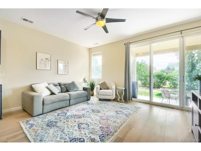 230 S Langdale Ct, Aurora, CO 80018