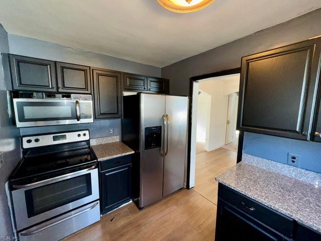 8521 Chapin ST, Norfolk, VA 23503