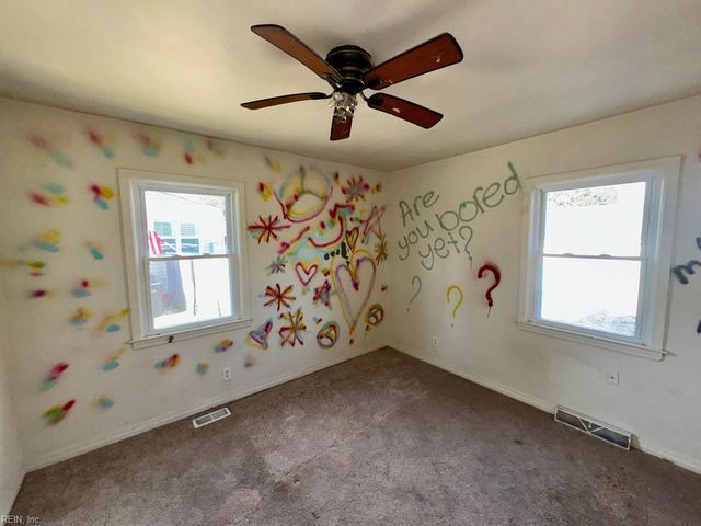 8521 Chapin ST, Norfolk, VA 23503