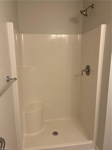 3700 Cotswold Terrace 3B, Greensboro, NC 27410