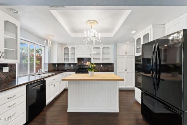 2292 Buffalo Avenue, Ventura, CA 93003