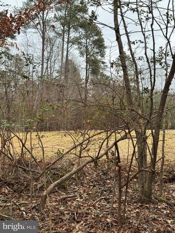 4 SEAGRASS CT, King George, VA 22485