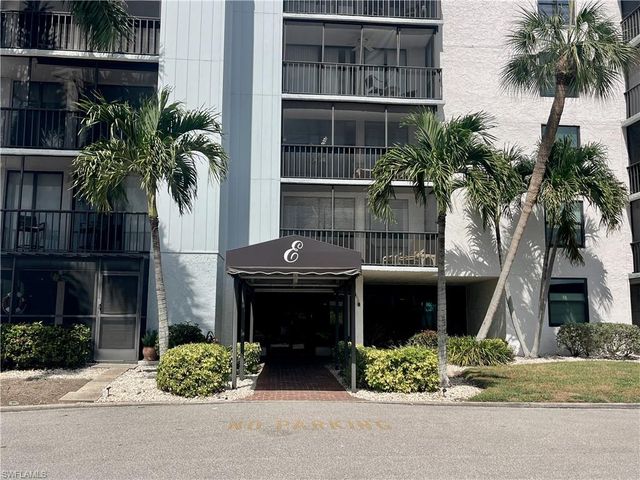 3460 Key DR 203, North Fort Myers, FL 33903