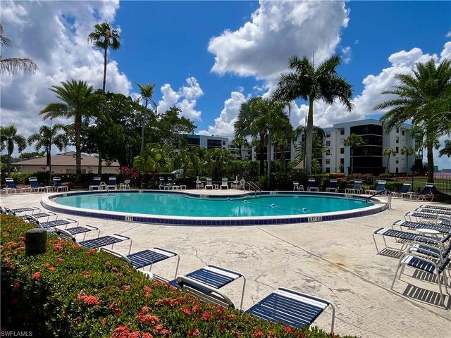 3460 Key DR 203, North Fort Myers, FL 33903