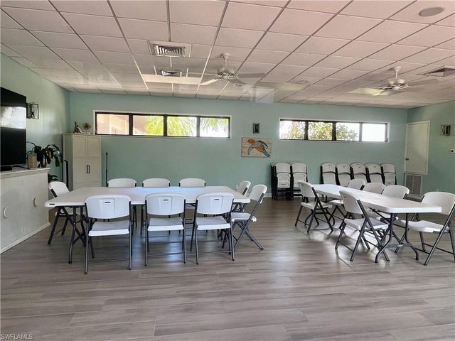 3460 Key DR 203, North Fort Myers, FL 33903