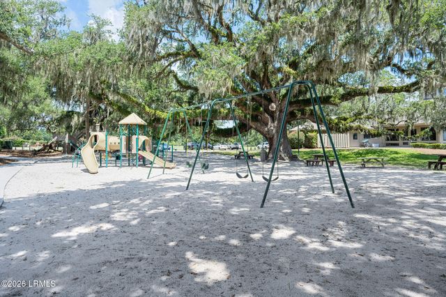33 Victoria Drive, Hilton Head Island, SC 29926