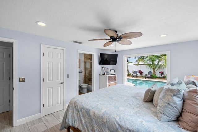 1521 Venus Avenue, Jupiter, FL 33469