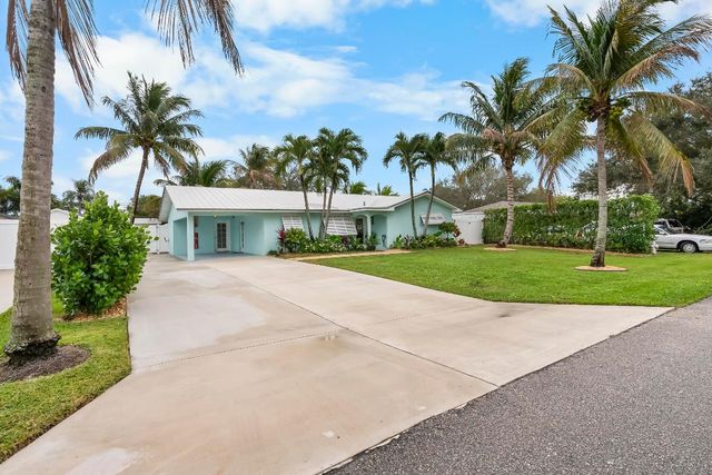 1521 Venus Avenue, Jupiter, FL 33469