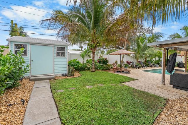 1521 Venus Avenue, Jupiter, FL 33469