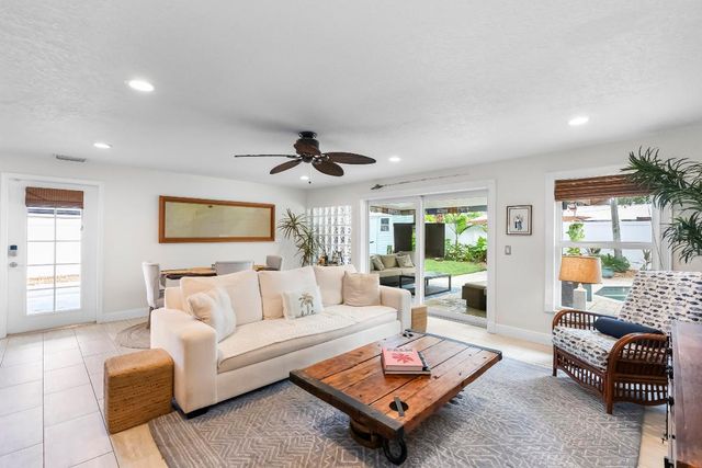 1521 Venus Avenue, Jupiter, FL 33469