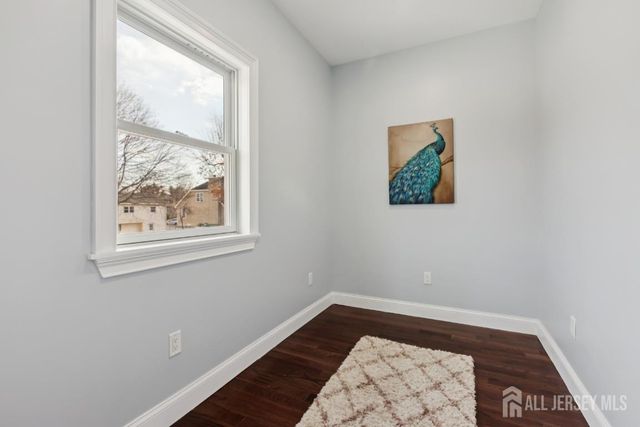 239 Suttons Lane, Edison, NJ 08817