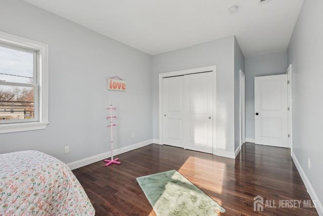 239 Suttons Lane, Edison, NJ 08817