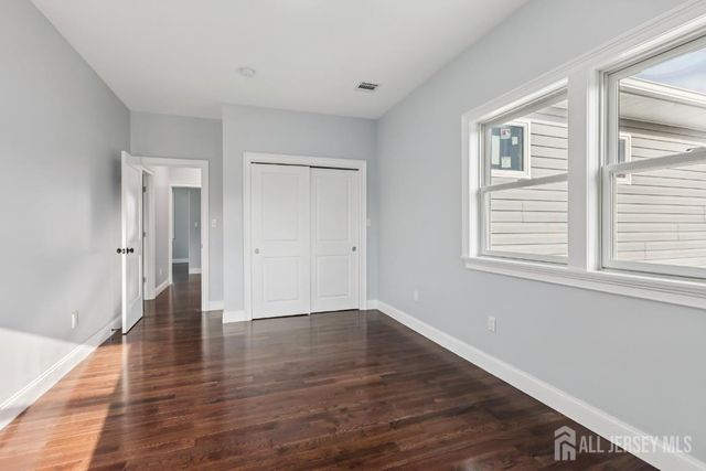 239 Suttons Lane, Edison, NJ 08817