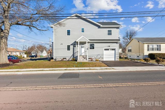 239 Suttons Lane, Edison, NJ 08817