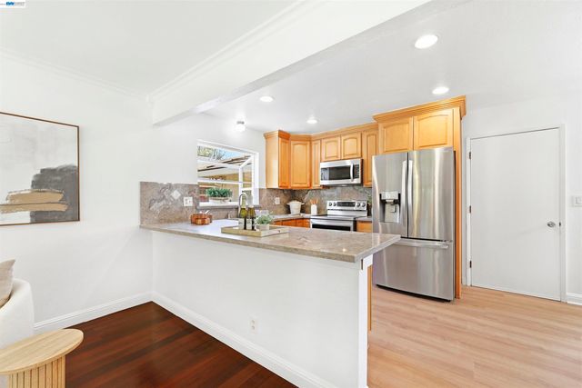 5157 Eggers Dr, Fremont, CA 94536