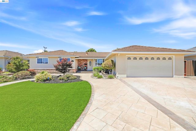 5157 Eggers Dr, Fremont, CA 94536