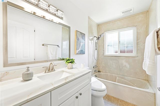 5157 Eggers Dr, Fremont, CA 94536