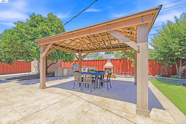 5157 Eggers Dr, Fremont, CA 94536