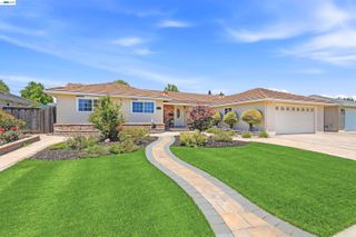 5157 Eggers Dr, Fremont, CA 94536