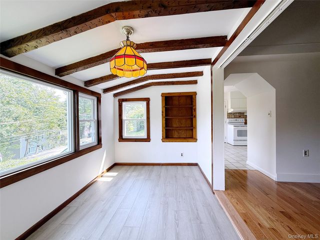 17 Mary Avenue, Mahopac, NY 10541