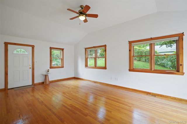 17 Mary Avenue, Mahopac, NY 10541