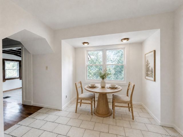 17 Mary Avenue, Mahopac, NY 10541