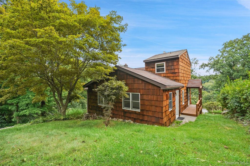 17 Mary Avenue, Mahopac, NY 10541 — photo 4