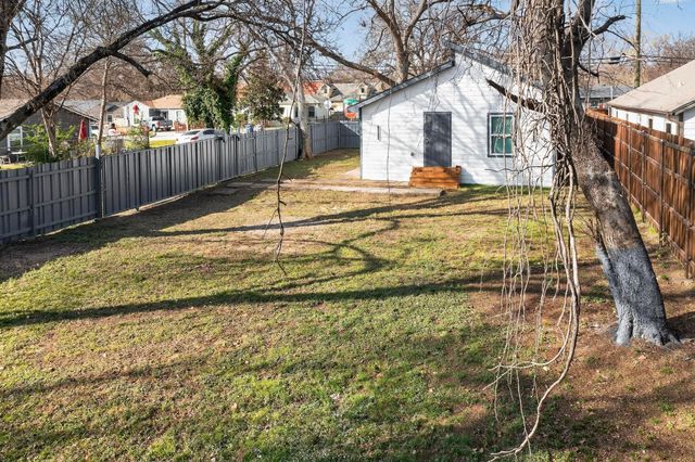 1502 Montague Avenue, Dallas, TX 75216