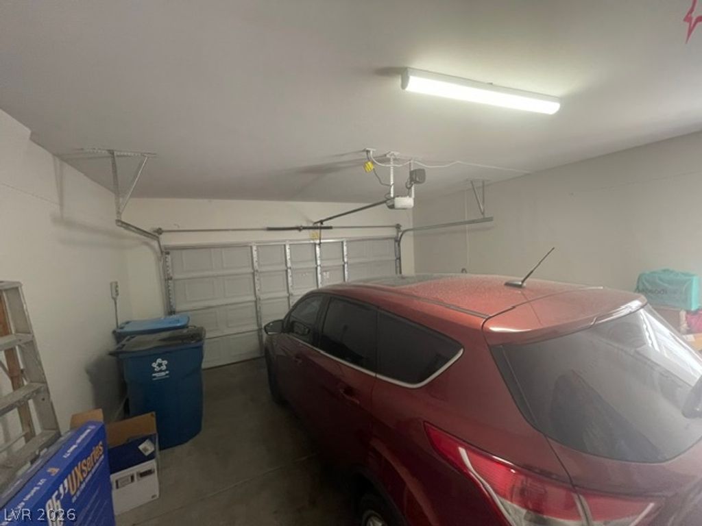 5946 Autumn Harvest Avenue, Las Vegas, NV 89142 — photo 4